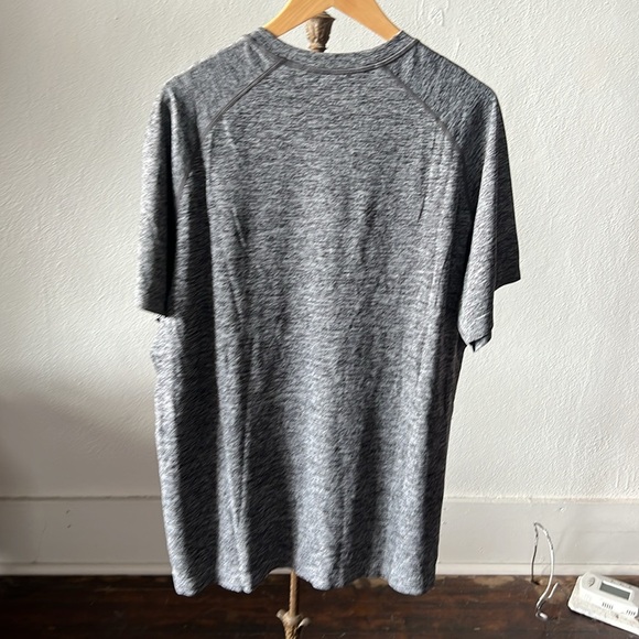 NWT Fabletics Training Day Shirt Mens XXL - Picture 4 of 4